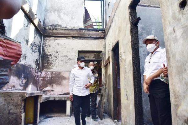 Tinjau Kebakaran Rumah di Langkat, Edy Rahmayadi Minta Pembangunan Selesai Sebelum Ramadan
